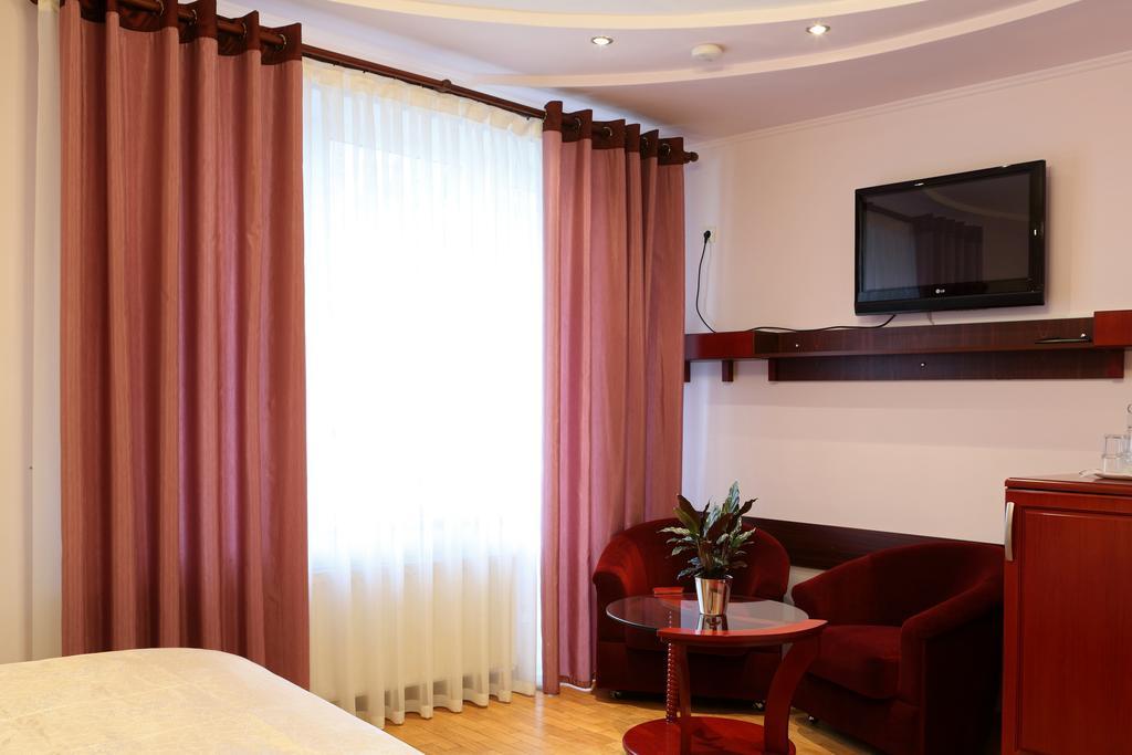 Hotel Bachus Кишинёв Номер фото