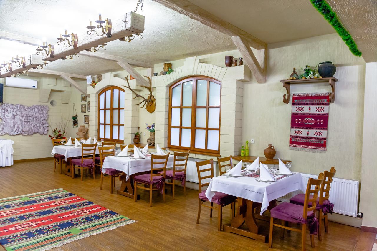 Hotel Bachus Кишинёв Экстерьер фото